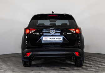 Подержанный автомобиль Mazda CX-5 2015 года (6 фото)