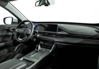 Подержанный автомобиль Chery Tiggo 4 2025 года (9 фото)