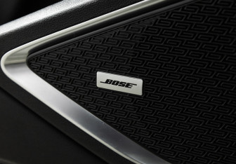 Подержанный автомобиль Geely Tugella 2023 года (18 фото)