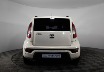 Подержанный автомобиль Kia Soul 2013 года (6 фото)