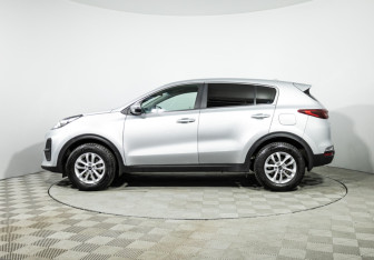 Подержанный автомобиль Kia Sportage 2018 года (8 фото)