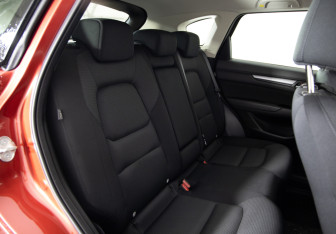 Подержанный автомобиль Mazda CX-5 2018 года (12 фото)
