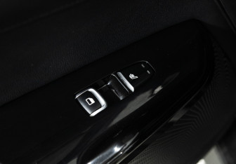 Подержанный автомобиль Kia K5 2021 года (27 фото)