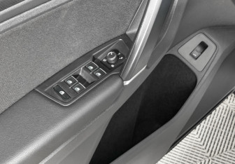 Подержанный автомобиль Volkswagen Tiguan 2017 года (10 фото)