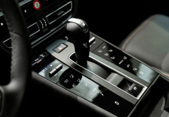 Новый Porsche Macan 2025 (15 фото)