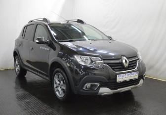 Подержанный автомобиль Renault Sandero 2019 года (3 фото)