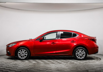 Подержанный автомобиль Mazda 3 Sedan 2014 года (8 фото)