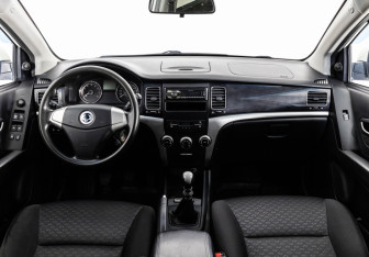 Подержанный автомобиль SsangYong Actyon 2013 года (10 фото)