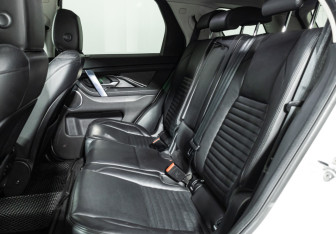 Подержанный автомобиль Land Rover Discovery Sport 2019 года (10 фото)