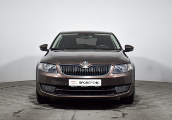 Подержанный автомобиль Skoda Octavia Liftback 2014 года (2 фото)
