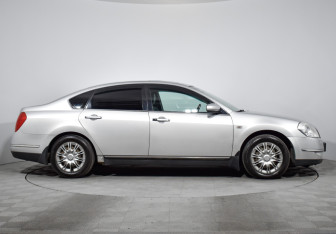 Подержанный автомобиль Nissan Teana 2006 года (4 фото)