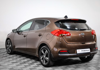 Подержанный автомобиль Kia Ceed Hatchback 2013 года (7 фото)