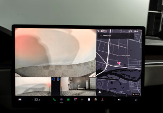 Подержанный автомобиль Tesla Model X 2023 года (28 фото)
