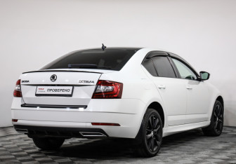Подержанный автомобиль Skoda Octavia Liftback 2017 года (5 фото)
