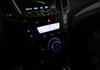 Подержанный автомобиль Hyundai Santa Fe 2014 года (17 фото)