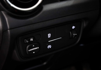 Подержанный автомобиль Changan Alsvin 2023 года (14 фото)