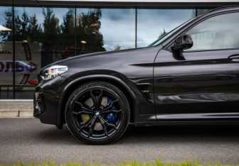Подержанный автомобиль BMW X3 M 2020 года (10 фото)