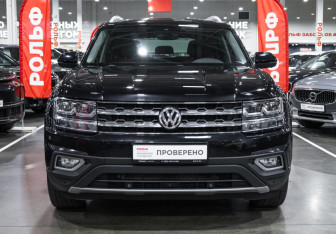 Подержанный автомобиль Volkswagen Teramont 2019 года (3 фото)