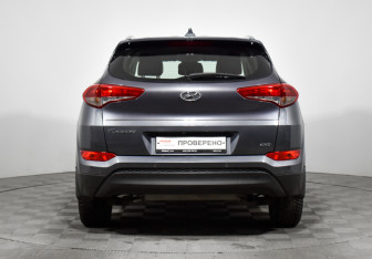 Подержанный автомобиль Hyundai Tucson 2017 года (6 фото)