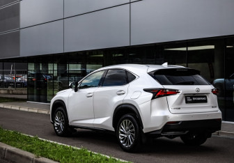 Подержанный автомобиль Lexus NX 2016 года (7 фото)
