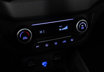 Подержанный автомобиль Hyundai Creta 2021 года (16 фото)