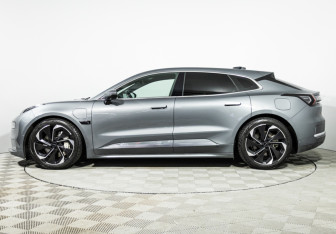 Подержанный автомобиль Zeekr 001 2023 года (8 фото)