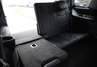 Подержанный автомобиль Cadillac Escalade Suv 2018 года (31 фото)