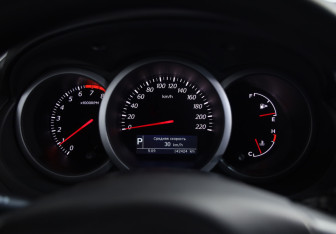 Подержанный автомобиль Suzuki Grand Vitara 2008 года (12 фото)