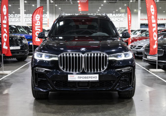 Подержанный автомобиль BMW X7 2019 года (3 фото)