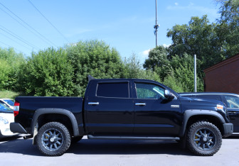 Подержанный автомобиль Toyota Tundra 2013 года (4 фото)