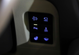 Подержанный автомобиль Toyota Land Cruiser Prado 2018 года (15 фото)