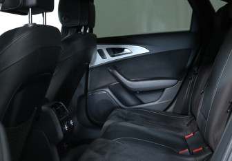 Подержанный автомобиль Audi A6 Sedan 2016 года (23 фото)