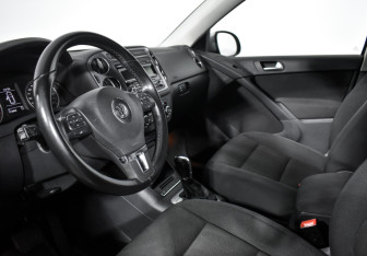 Подержанный автомобиль Volkswagen Tiguan 2015 года (9 фото)