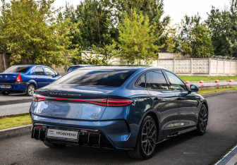 Подержанный автомобиль BYD Seal 2023 года (6 фото)
