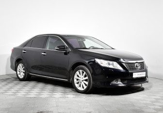 Подержанный автомобиль Toyota Camry Sedan 2013 года (3 фото)
