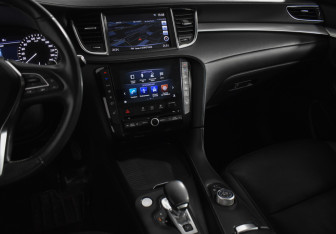 Подержанный автомобиль Infiniti QX50 2018 года (21 фото)