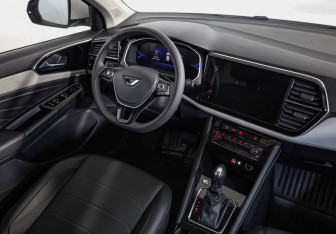 Подержанный автомобиль Jetta VS5 2023 года (8 фото)