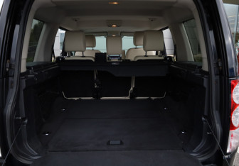 Подержанный автомобиль Land Rover Discovery 2012 года (20 фото)