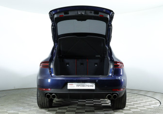 Подержанный автомобиль Porsche Macan 2015 года (7 фото)