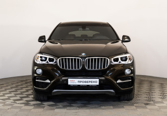 Подержанный автомобиль BMW X6 2015 года (2 фото)