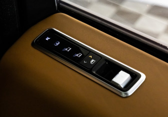 Подержанный автомобиль Land Rover Range Rover 2019 года (33 фото)