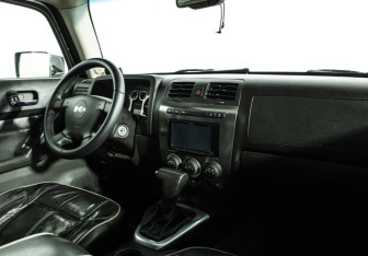 Подержанный автомобиль Hummer H3 Suv 2009 года (9 фото)