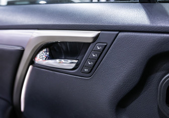 Подержанный автомобиль Lexus RX 2020 года (26 фото)