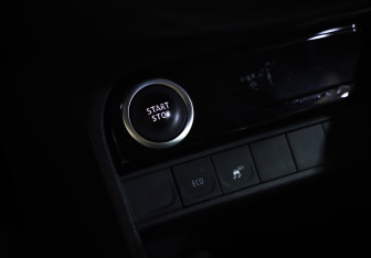 Подержанный автомобиль Renault Kaptur 2021 года (14 фото)