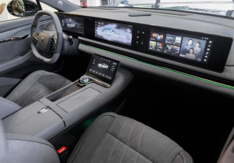 Новый Voyah Passion 2023 (7 фото)