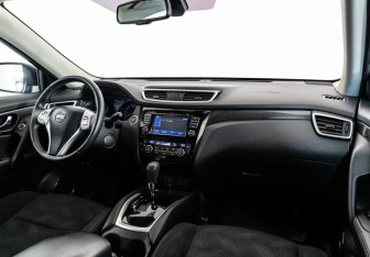Подержанный автомобиль Nissan X-Trail 2016 года (9 фото)