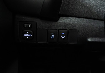 Подержанный автомобиль Toyota Corolla Sedan 2018 года (19 фото)