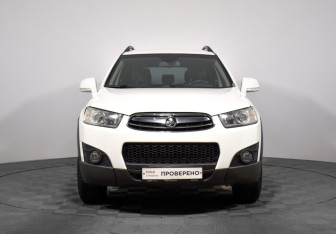 Подержанный автомобиль Chevrolet Captiva 2013 года (2 фото)