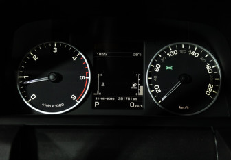 Подержанный автомобиль Land Rover Discovery 2014 года (12 фото)