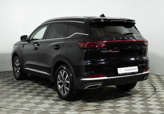 Подержанный автомобиль Chery Tiggo 7 Pro Max 2024 года (7 фото)